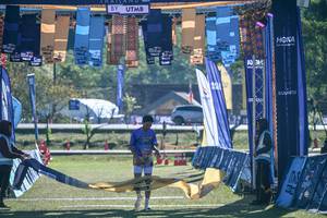 BIB: 
                            <button type="button" onclick="openModal(26788279)" class="btn btn-primary btn-sm float-right btn-popup" data-toggle="modal" data-target=".modal-high-quality">
                        <i class="fas fa-shopping-cart"></i> Add to Cart
                    </button>
                                            <button type="button" onclick="isThisMe(26788279, true)" class="btn btn-success btn-sm float-right btn-popup btn-isme hidden" data-toggle="tooltip" data-placement="bottom" title="นี่คือรูปของคุณใช่ไหม คลิกที่นี่เพื่อเอาเข้าอัลบั้ม">
                        <i class="fas fa-plus"></i> Add to album
                    </button>
                    <button type="button" onclick="isThisMe(26788279, false)" class="btn btn-warning btn-sm float-right btn-popup btn-isnotme hidden">
                        <i class="fas fa-ban"></i> Remove from album
                    </button>